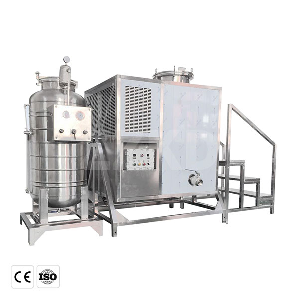 Solvent recovery machine